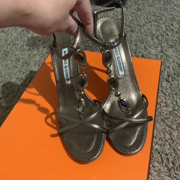 Manolo Blahnik Metallic Bronze Heels - Picture 4 of 5